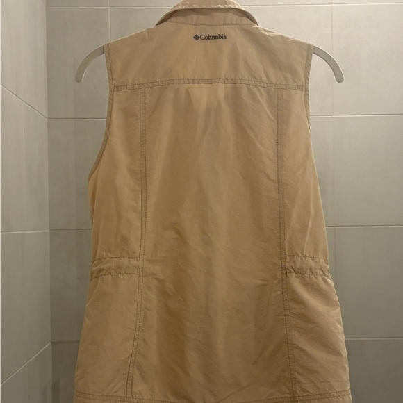 Columbia Women’s Vest Size XS – Beige – EUC - Picture 2 of 9